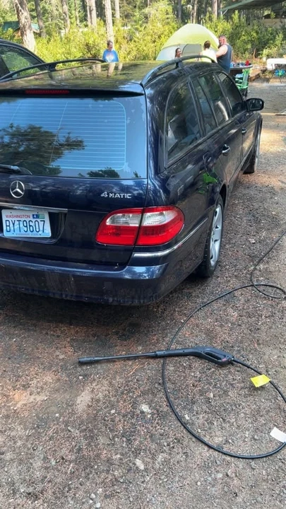 2004 Mercedes-Benz W211 E-Class - Image 2 of 2