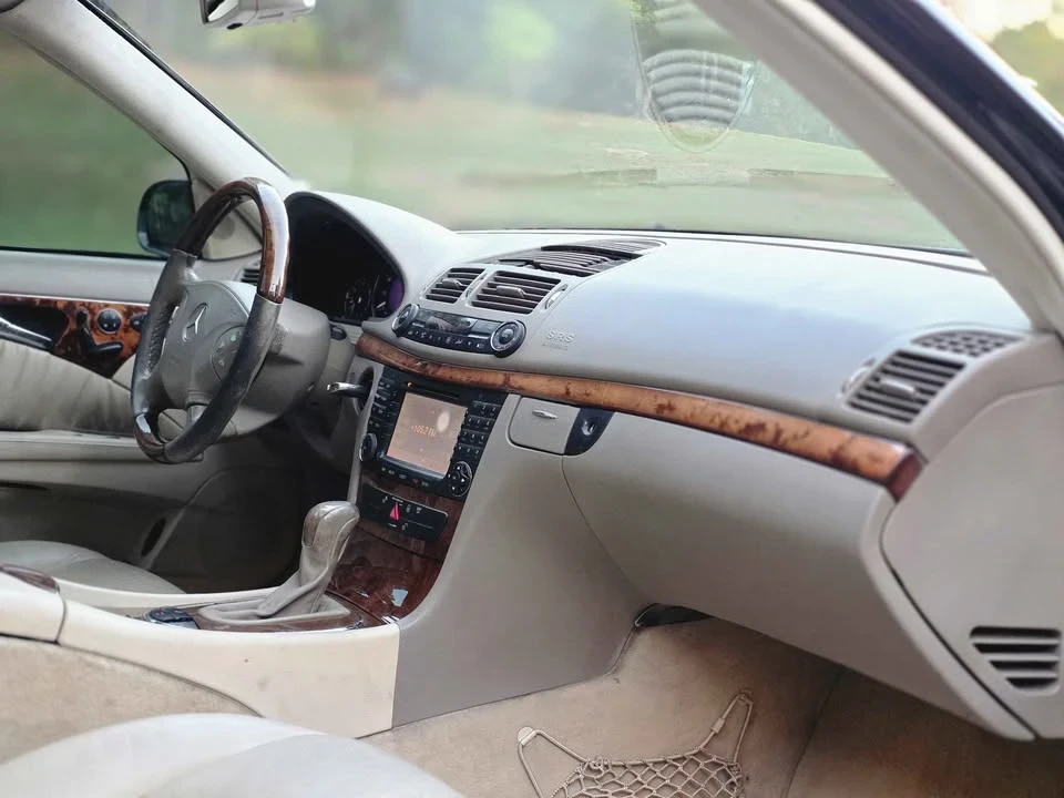 2004 Mercedes-Benz W211 E-Class - Image 14 of 19