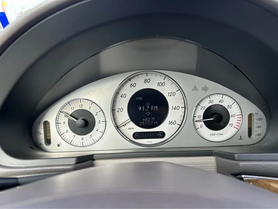 2004 Mercedes-Benz W211 E-Class - Image 15 of 18