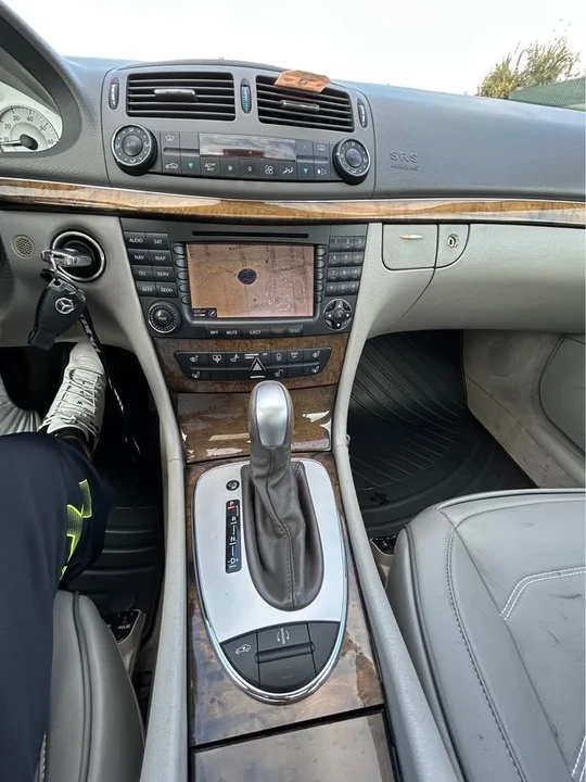 2004 Mercedes-Benz W211 E-Class - Image 14 of 18