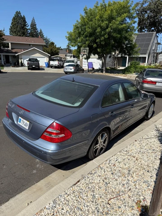 2004 Mercedes-Benz W211 E-Class - Image 2 of 2
