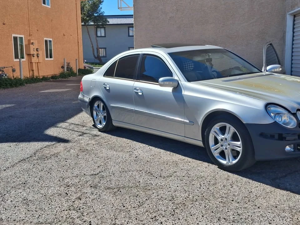 2004 Mercedes-Benz W211 E-Class - Image 2 of 8