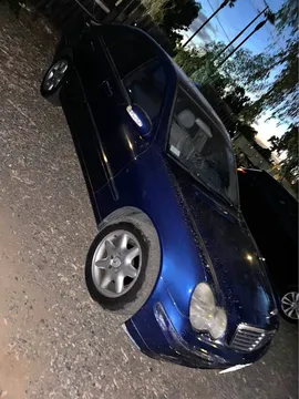 2004 Mercedes-Benz C240