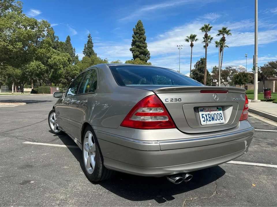 2004 Mercedes-Benz W203 C-Class - Image 4 of 15