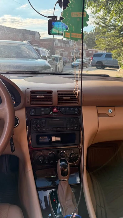 2004 Mercedes-Benz W203 C-Class - Image 8 of 9