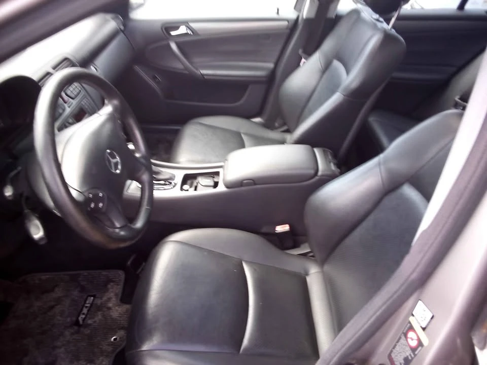 2004 Mercedes-Benz W203 C-Class - Image 13 of 16