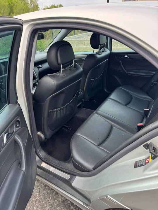 2004 Mercedes-Benz W203 C-Class - Image 4 of 14