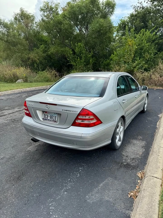2004 Mercedes-Benz W203 C-Class - Image 9 of 14