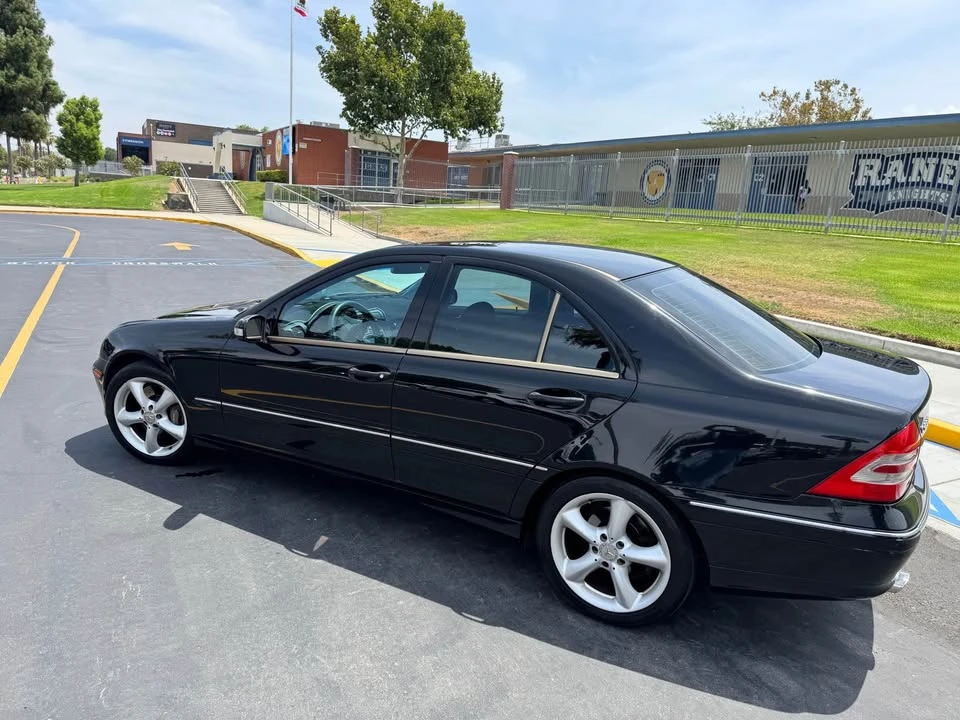 2004 Mercedes-Benz W203 C-Class - Image 13 of 15