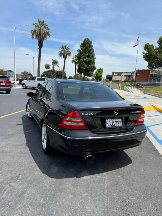 2004 Mercedes-Benz W203 C-Class - Image 4 of 15