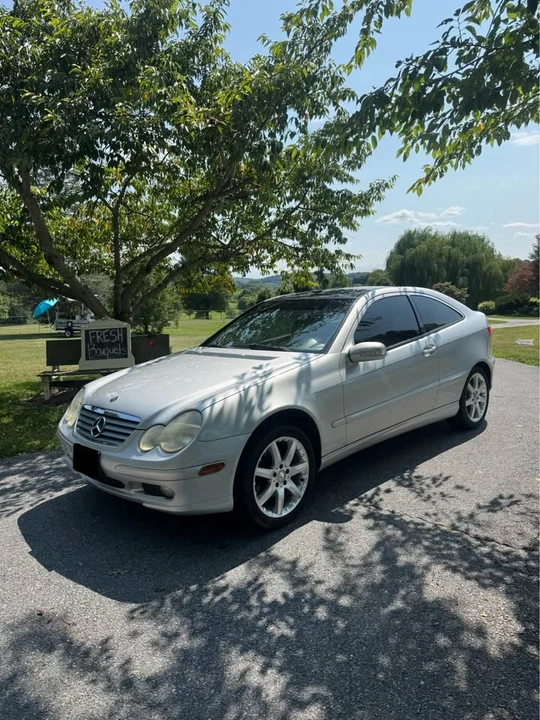 2004 Mercedes-Benz W203 C-Class - Image 2 of 10