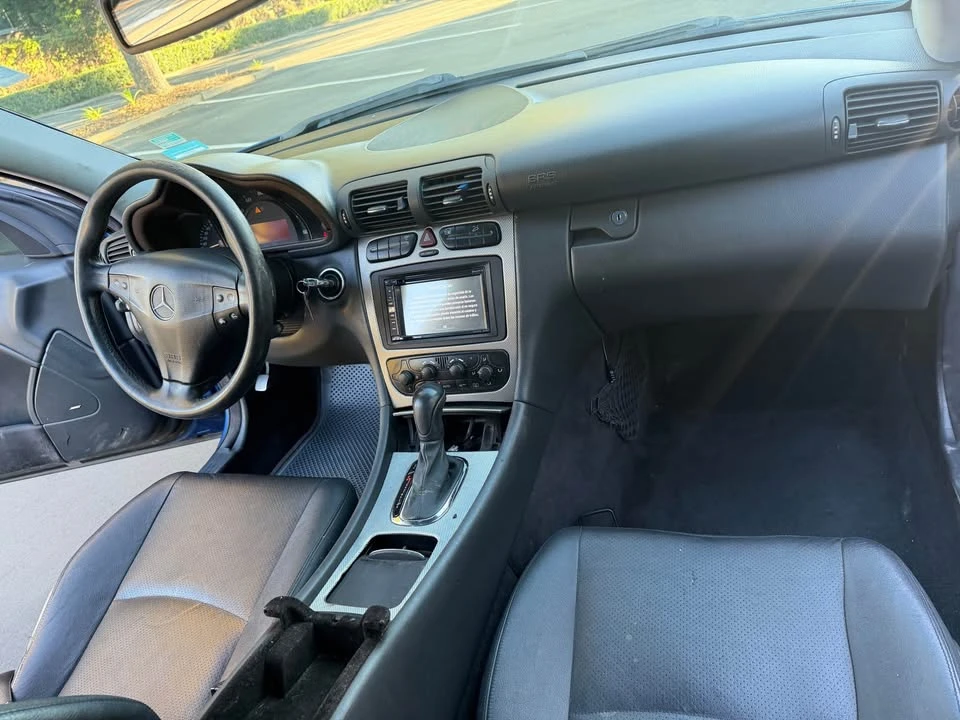 2004 Mercedes-Benz W203 C-Class - Image 9 of 12