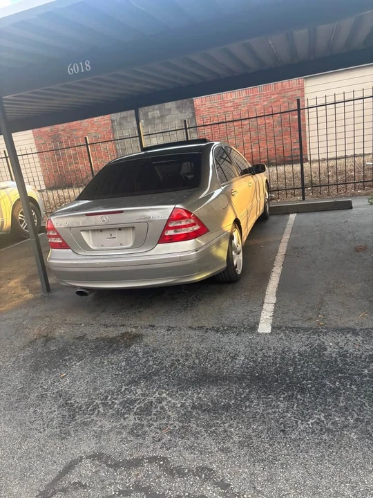 2004 Mercedes-Benz W203 C-Class - Image 8 of 10