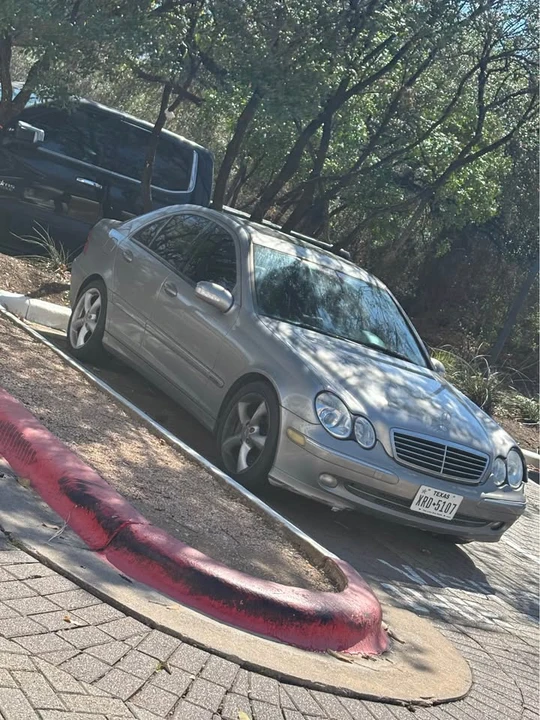 2004 Mercedes-Benz W203 C-Class - Image 2 of 10