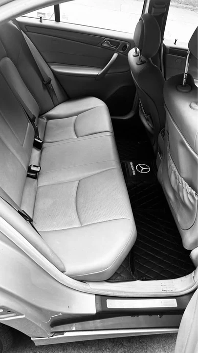 2004 Mercedes-Benz W203 C-Class - Image 11 of 18