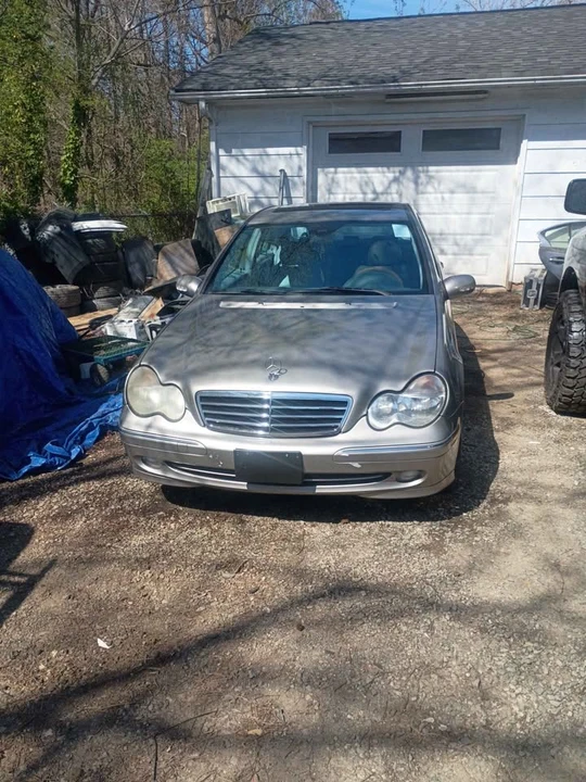 2004 Mercedes-Benz W203 C-Class - Image 2 of 4