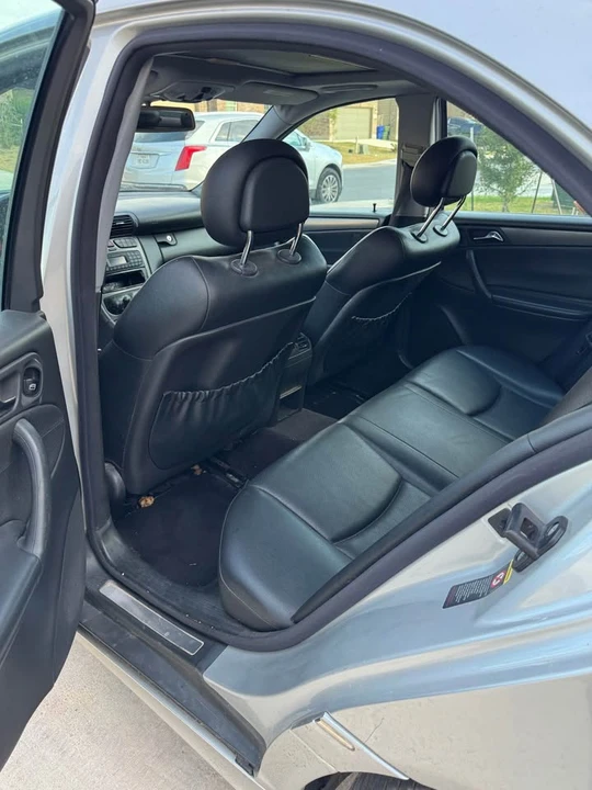 2004 Mercedes-Benz W203 C-Class - Image 8 of 11