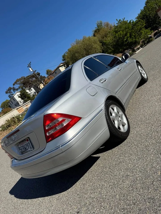2004 Mercedes-Benz W203 C-Class - Image 5 of 10
