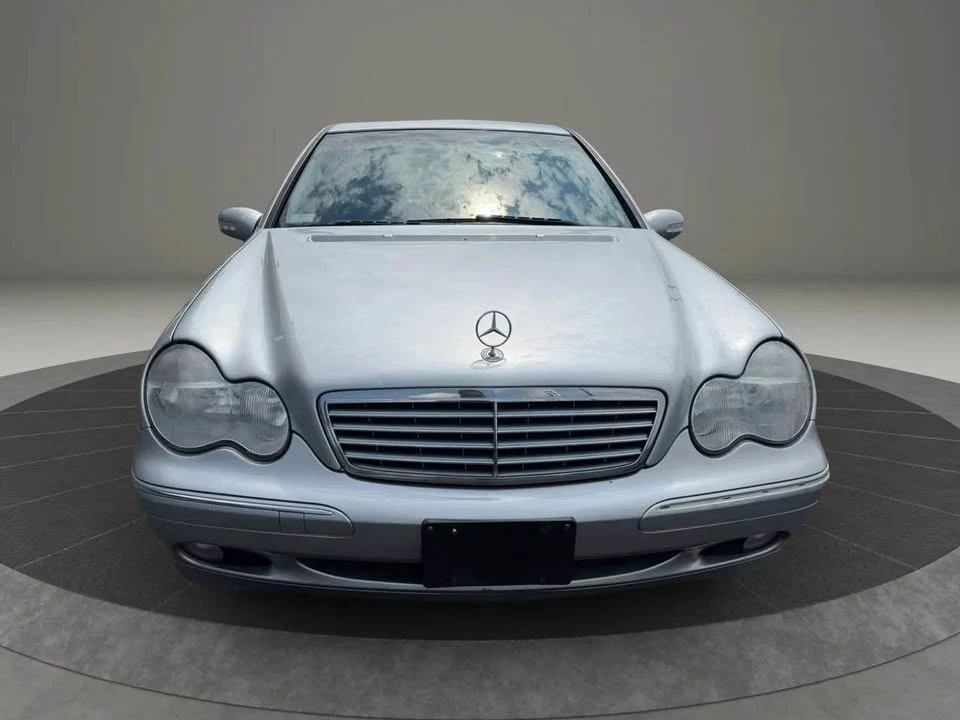 2004 Mercedes-Benz W203 C-Class - Image 2 of 10