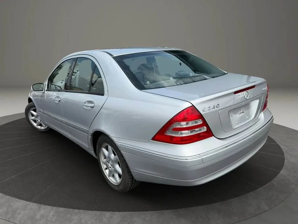 2004 Mercedes-Benz W203 C-Class - Image 3 of 10