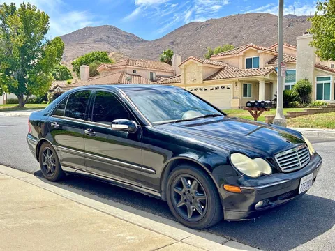 2004 Mercedes-Benz C-Class C 240 4MATIC Sedan