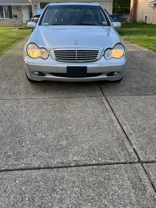 2004 Mercedes-Benz W203 C-Class - Image 2 of 13