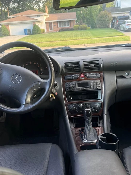 2004 Mercedes-Benz W203 C-Class - Image 5 of 13