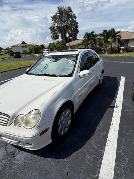 2004 Mercedes-Benz W203 C-Class - Image 3 of 18