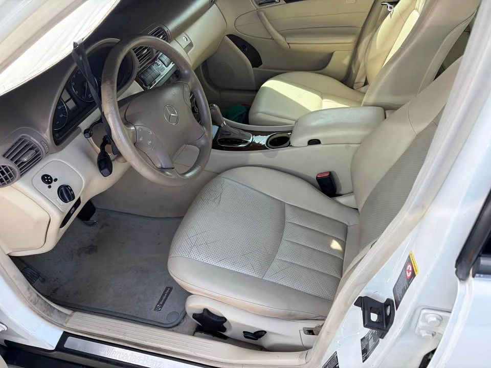 2004 Mercedes-Benz W203 C-Class - Image 9 of 18