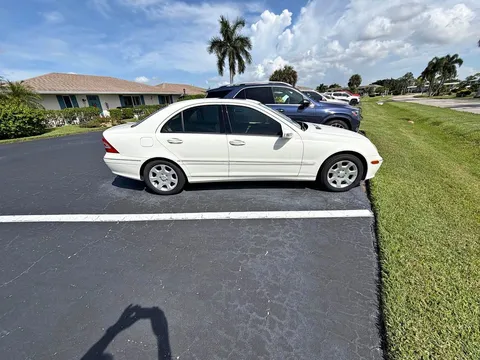 2004 Mercedes-Benz C-Class C 240 4MATIC Sedan 4D