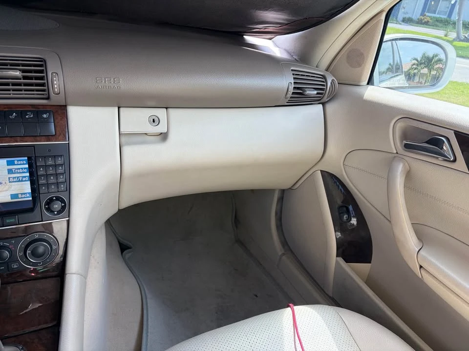 2004 Mercedes-Benz W203 C-Class - Image 8 of 18