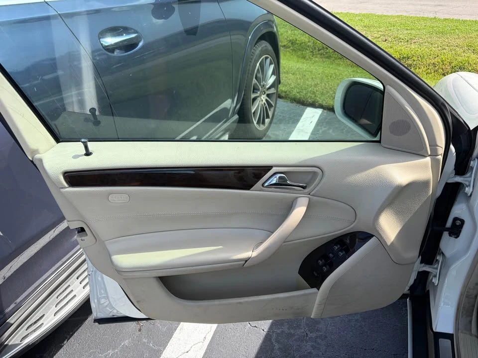 2004 Mercedes-Benz W203 C-Class - Image 10 of 18