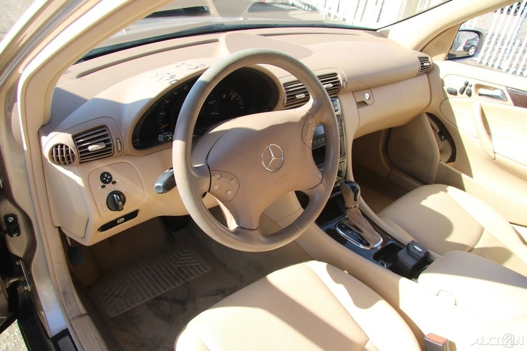 2004 Mercedes-Benz W203 C-Class - Image 15 of 21