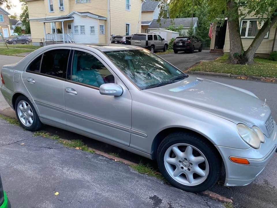 2004 Mercedes-Benz W203 C-Class - Image 2 of 8