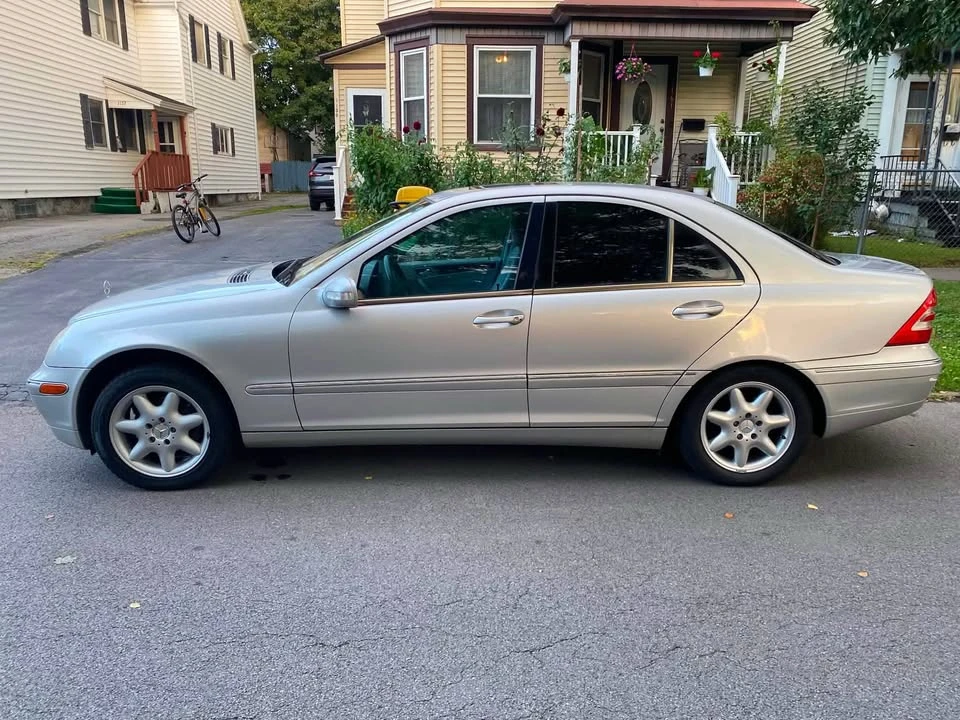 2004 Mercedes-Benz W203 C-Class - Image 3 of 8
