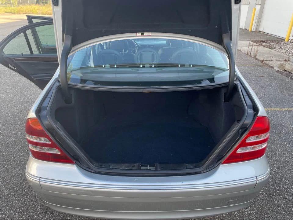 2004 Mercedes-Benz W203 C-Class - Image 5 of 17