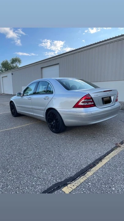 2004 Mercedes-Benz W203 C-Class - Image 4 of 17