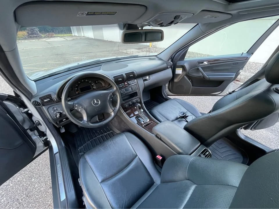 2004 Mercedes-Benz W203 C-Class - Image 9 of 17