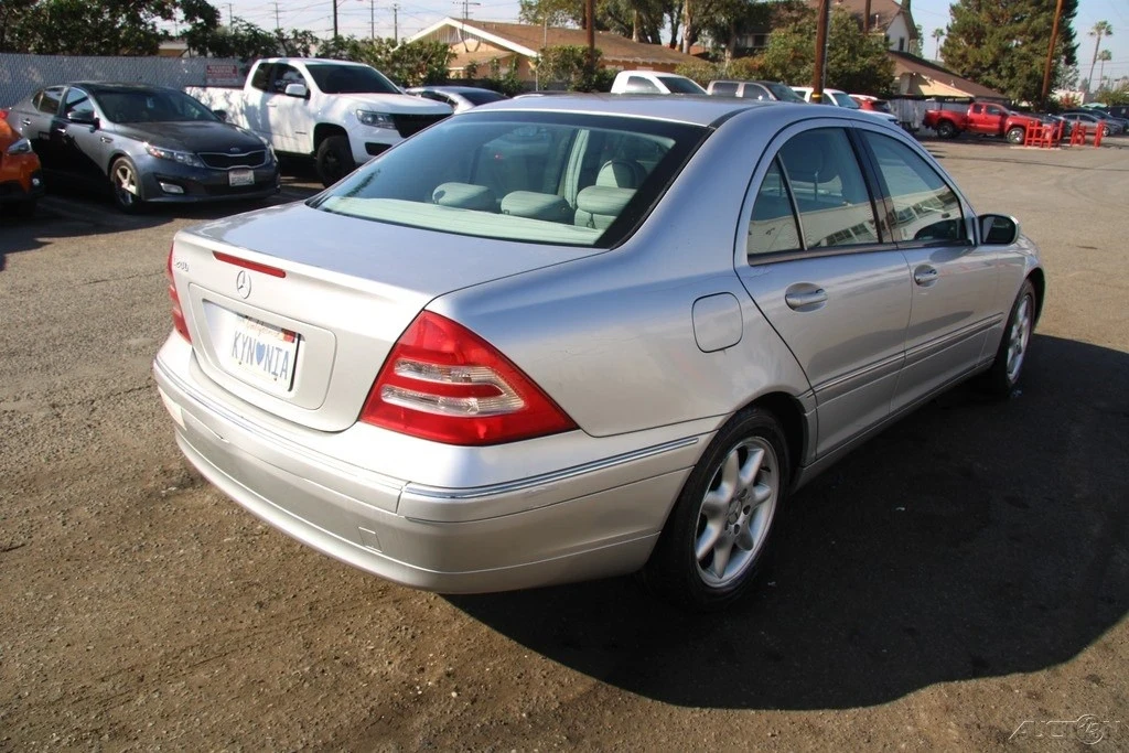 2004 Mercedes-Benz W203 C-Class - Image 6 of 21