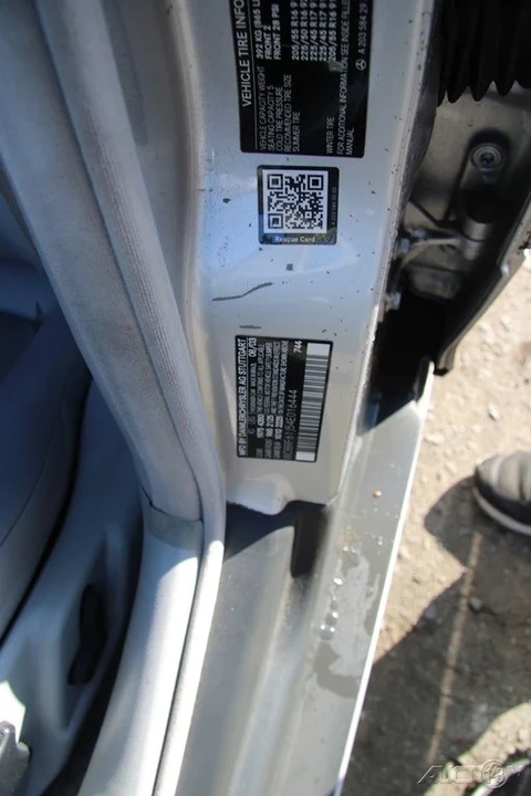2004 Mercedes-Benz W203 C-Class - Image 11 of 21