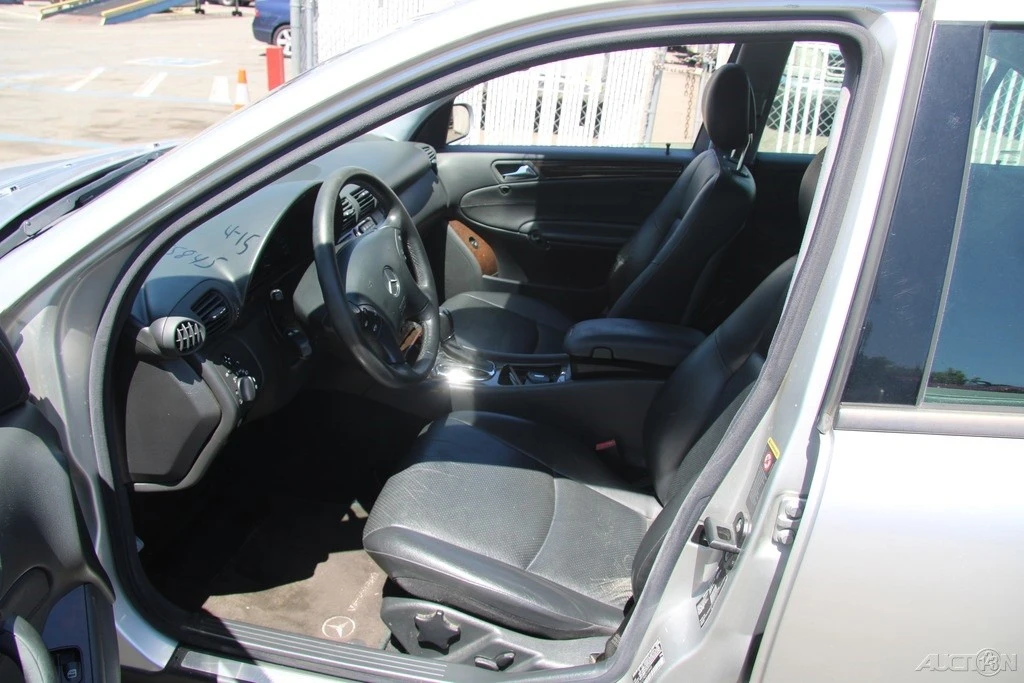2004 Mercedes-Benz W203 C-Class - Image 14 of 24