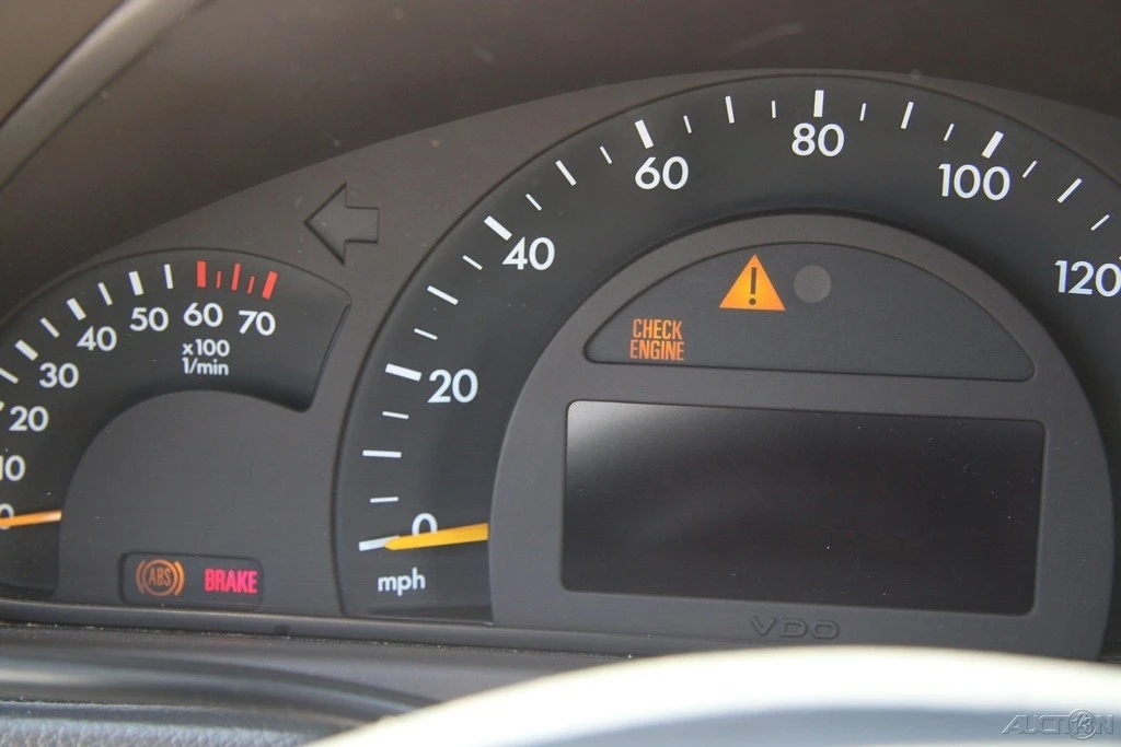 2004 Mercedes-Benz W203 C-Class - Image 17 of 24