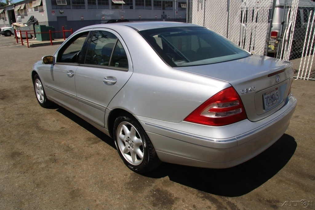 2004 Mercedes-Benz W203 C-Class - Image 5 of 24