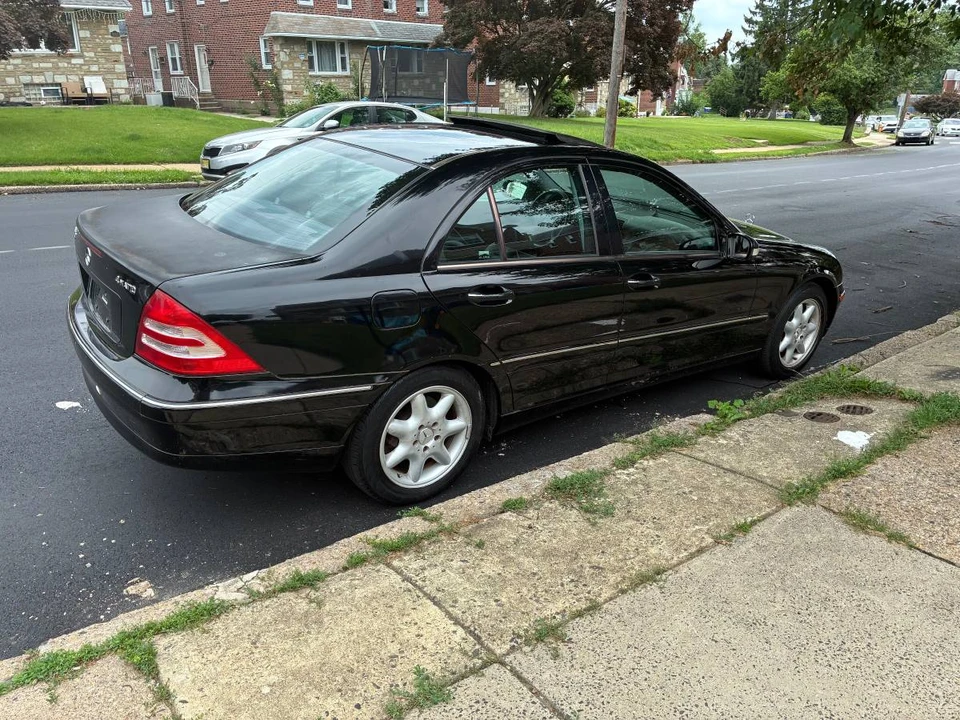 2004 Mercedes-Benz W203 C-Class - Image 4 of 7