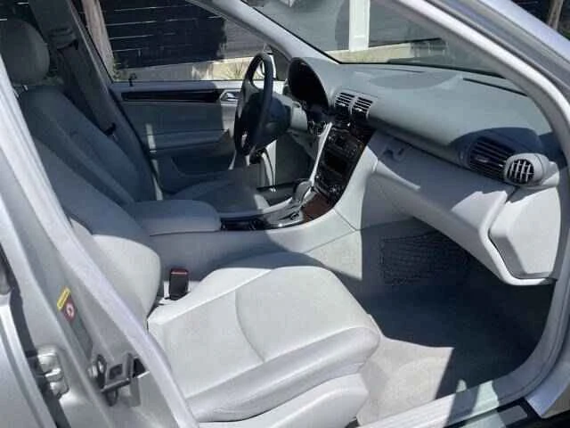 2004 Mercedes-Benz W203 C-Class - Image 3 of 5