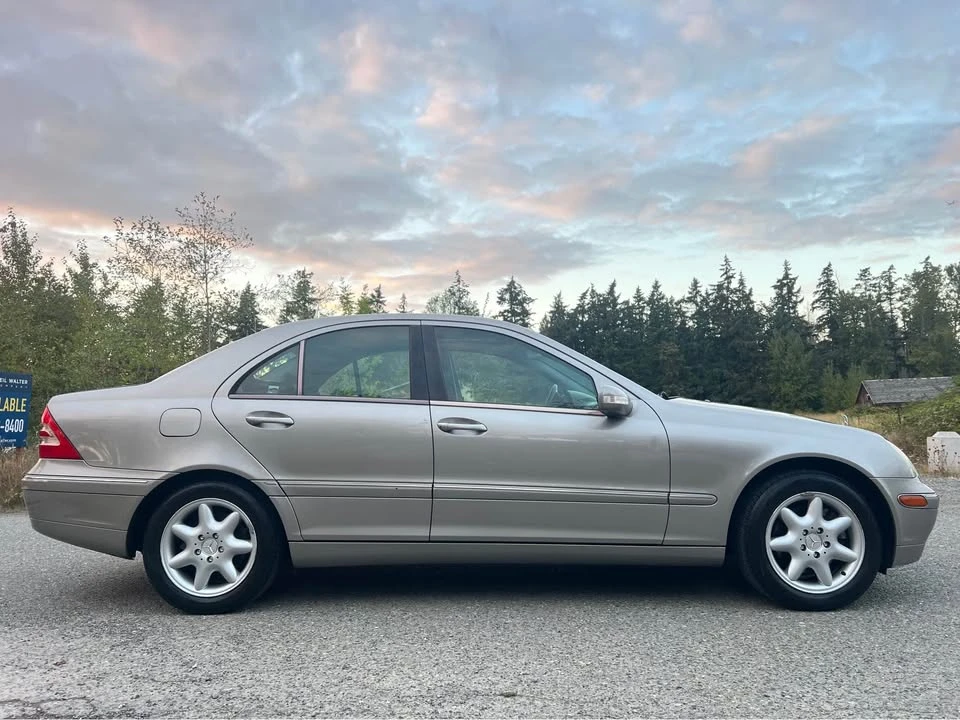 2004 Mercedes-Benz W203 C-Class - Image 4 of 12