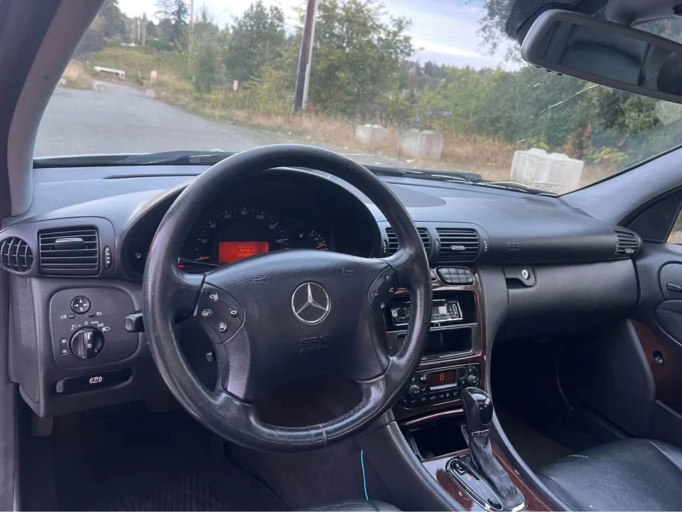 2004 Mercedes-Benz W203 C-Class - Image 11 of 12