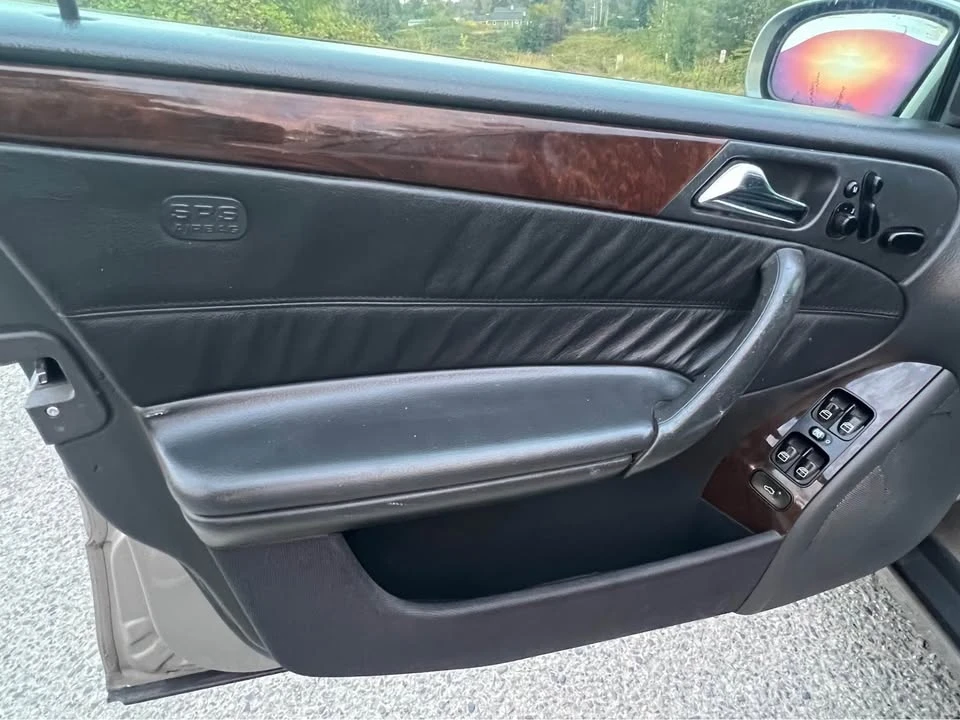 2004 Mercedes-Benz W203 C-Class - Image 9 of 12
