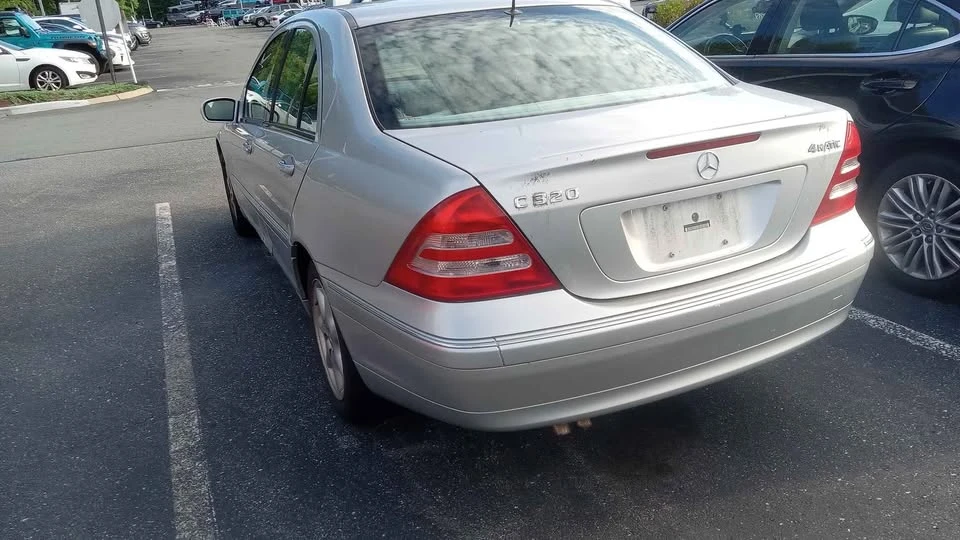2004 Mercedes-Benz W203 C-Class - Image 8 of 11
