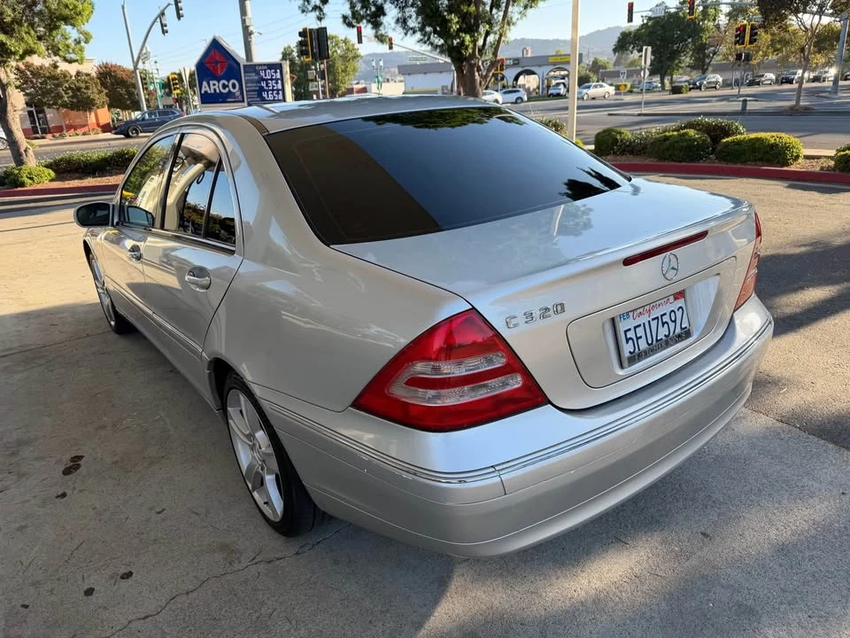 2004 Mercedes-Benz W203 C-Class - Image 2 of 5